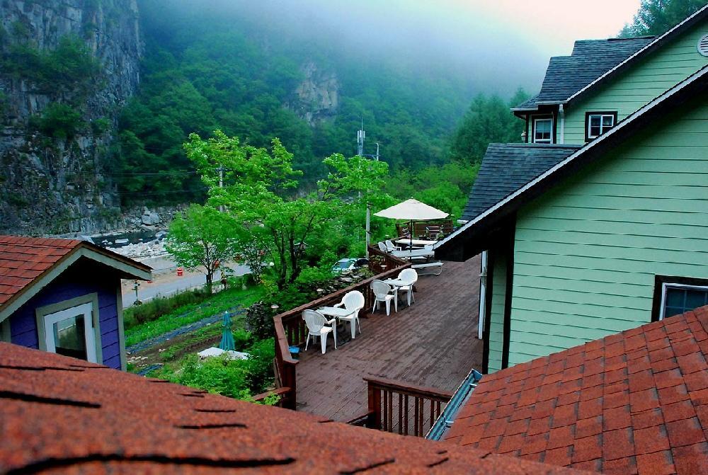 Fermata Pension Phjongcshang Kültér fotó